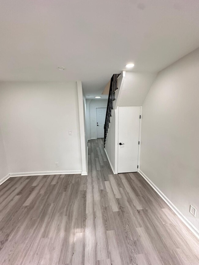 Photo - 109 S 7th Ave Unidad 5