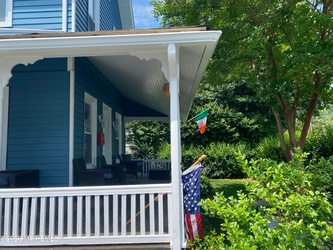 Photo - 1719 Beverly Ave