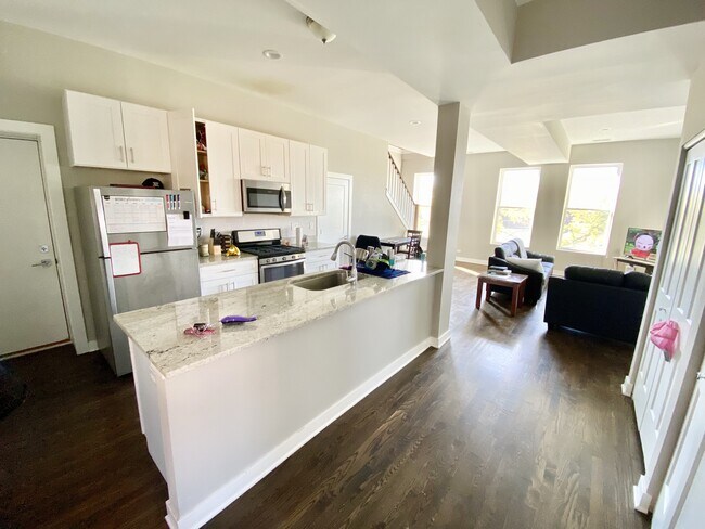 Photo - 1854 W 18th St Unit 3F