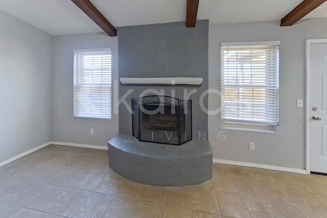 Photo - 5212 S Milam St