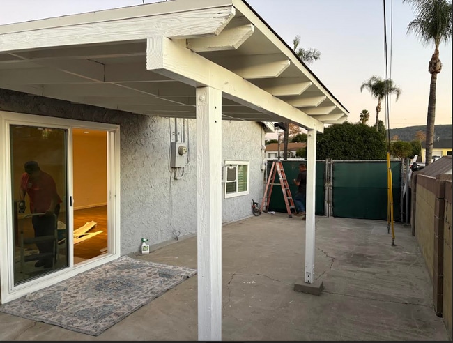 Patio - 1675 Durfee Ave Unidad Studio 1