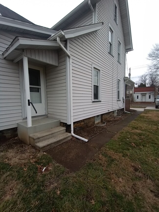 Photo - 825 Tremont Ave SW Unidad A