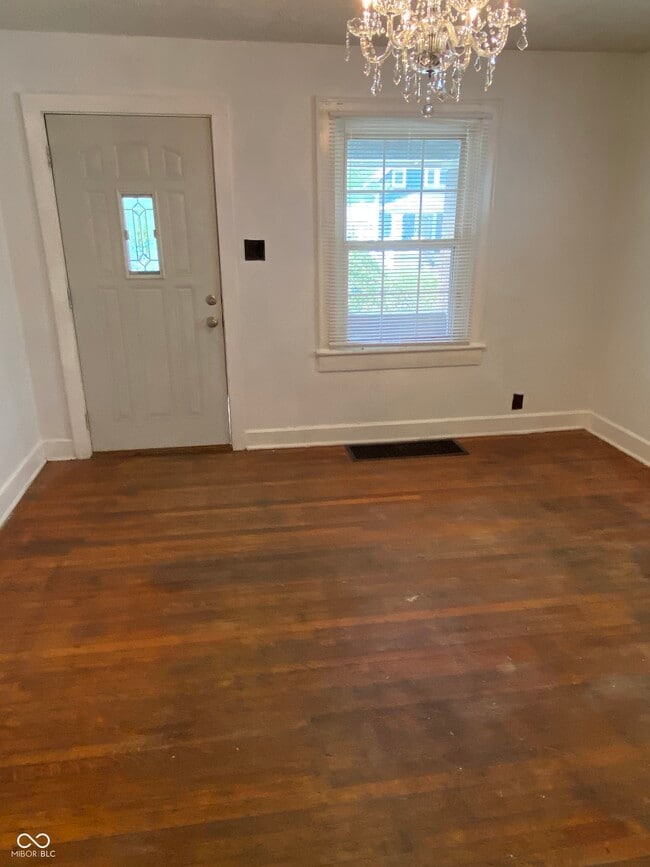 Photo - 1223 N Oxford St