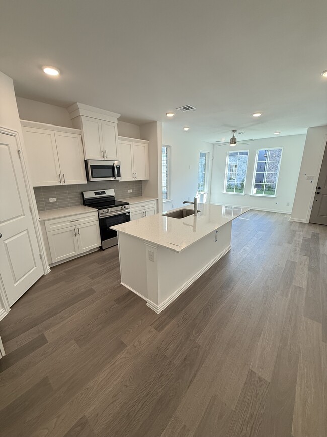 Photo - 4703 Stirring Pathway