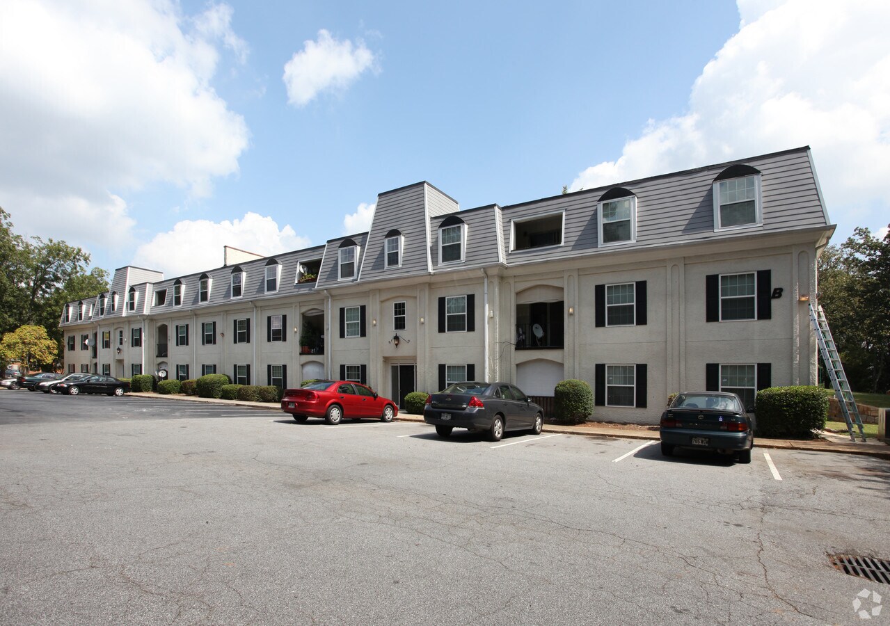 La Carre Apartments - La Carre Apartments