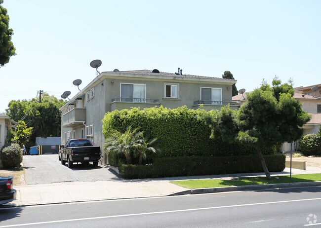 Building Photo - 11900 Venice Blvd Rental