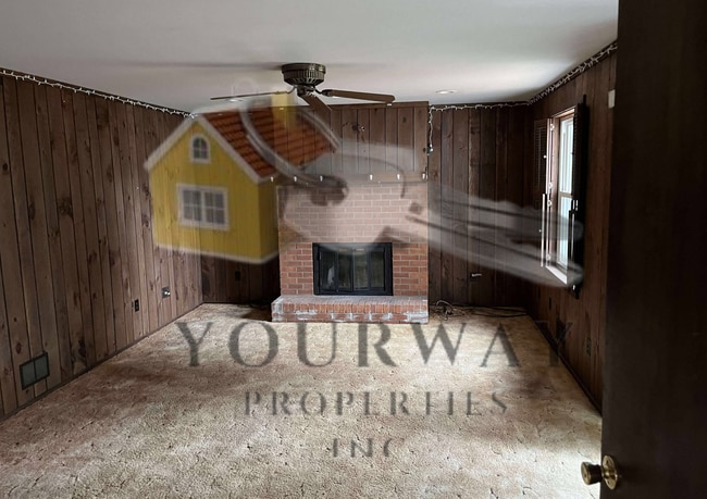 Photo - 212 Carmas Dr