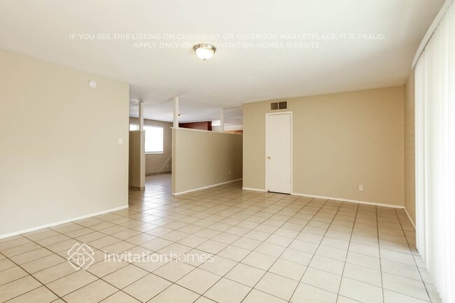 Photo - 3215 N 54th Dr