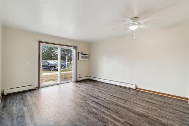 Photo - Countryside Apartments