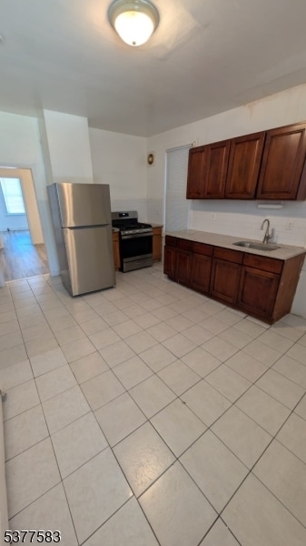 Photo - 117 E 15th St