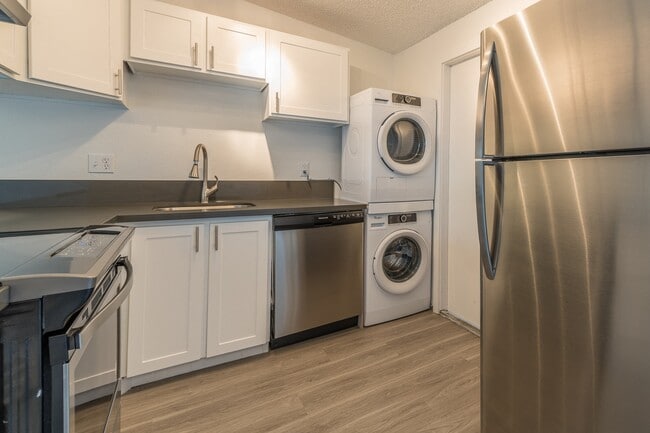 Bel Aire Court | Kitchen - Bel Aire Court