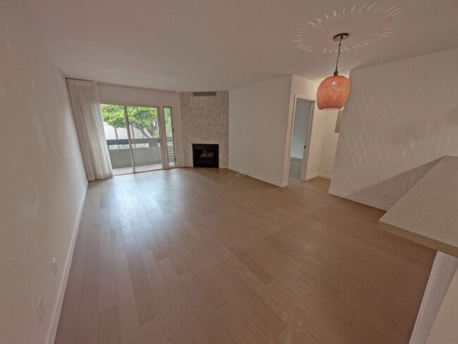 Photo - 850 2nd St Unidad 209