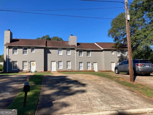 Building Photo - 123 Toby Springs Ln Rental