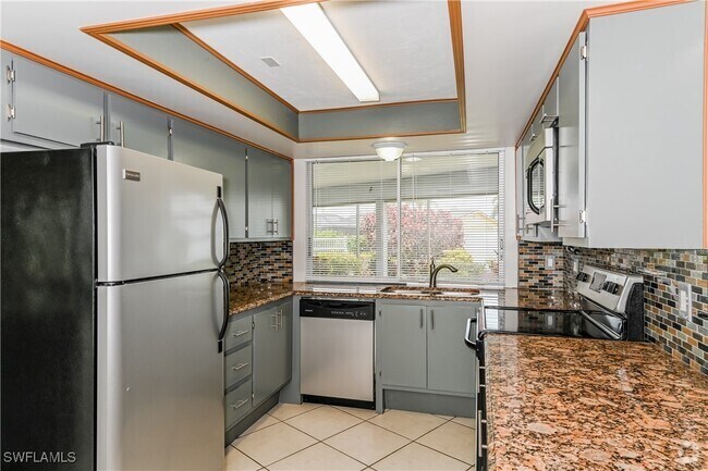 Building Photo - 211 SE 45th St Rental