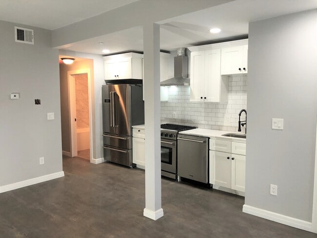 Photo - 49 Walnut St Rental