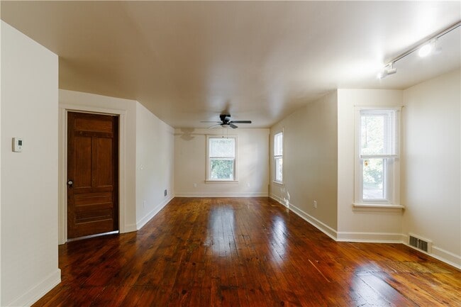 Photo - 42 Shepard St