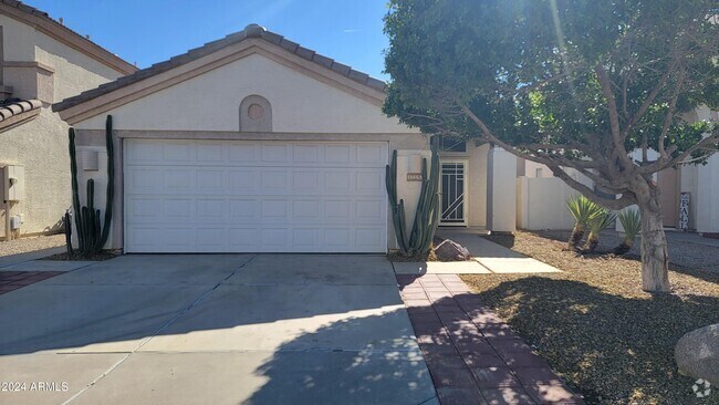 Building Photo - 13653 W Desert Flower Dr Rental