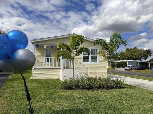 Photo - 5220 SW 33rd St