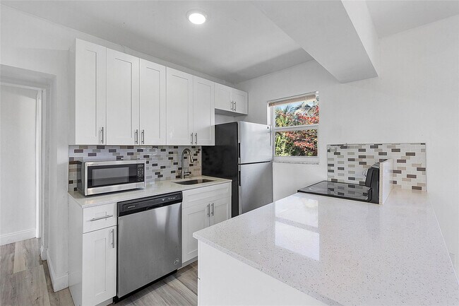 Photo - 1100 NE 9th Ave Unit 302