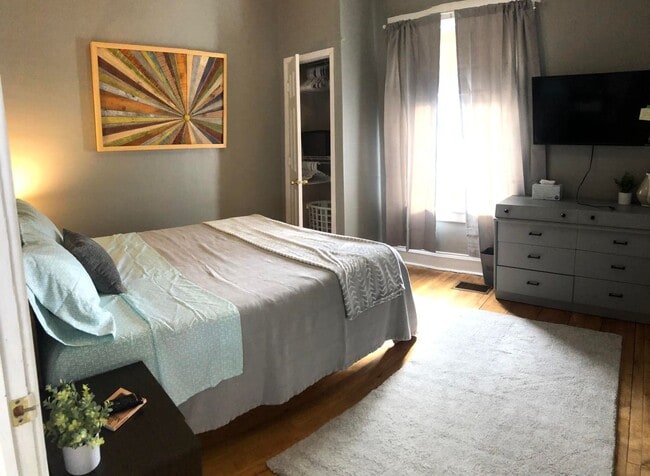 Photo - 2821 Wicklow St Unidad Lower