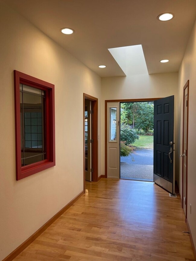 Photo - Prime Poulsbo... 3 bedroom with office ava...