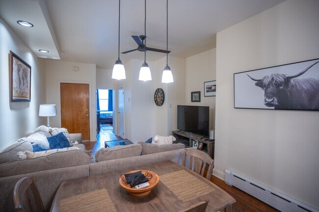 2119 S 13th St Unidad 1st Fl