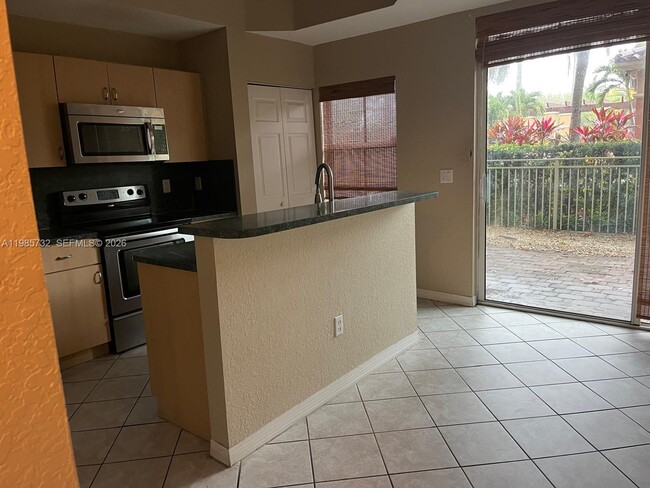 Photo - 4952 Tradewinds Ter