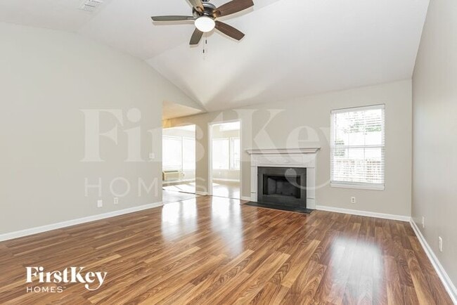 Photo - 869 Maricopa Dr