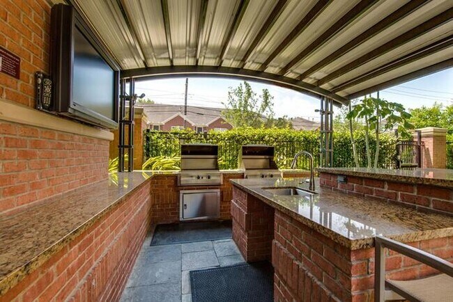 Photo - 1235 E NASA Pkwy Unidad b1