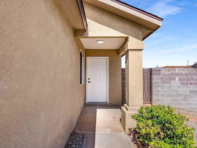 Photo - 10640 Rigoletto Dr NW