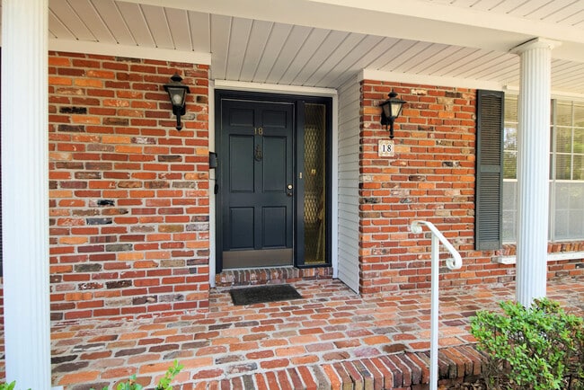 Photo - 18 Sherwood Rd NW