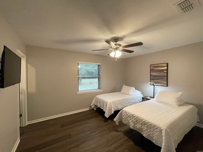 Photo - 6503 Chaparral St