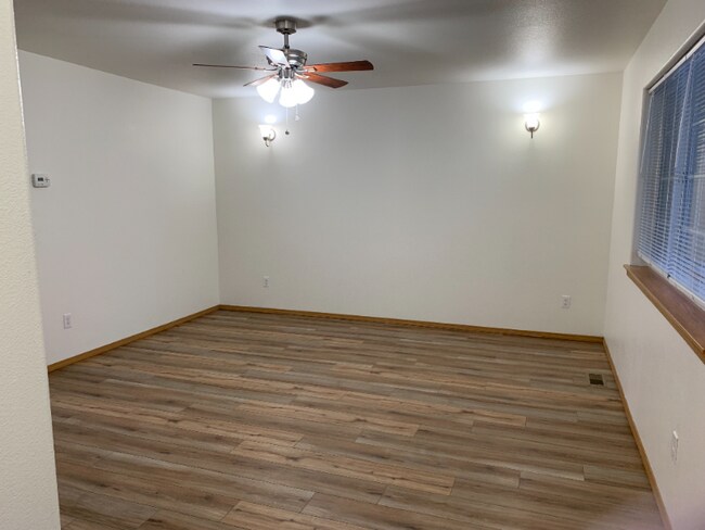 Photo - 481 E Mulchatna Dr Unit 481 E Mulchatna Dr