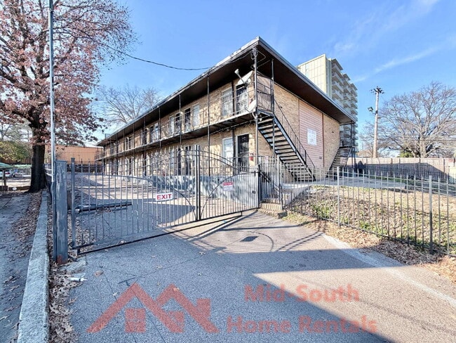 Photo - 139 N Claybrook St Unit 8