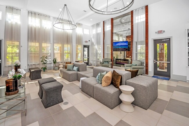 Photo - TRAILSIDE VERDAE