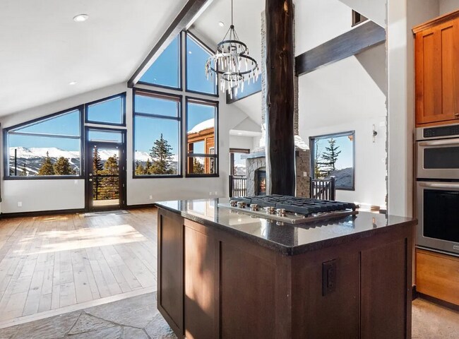 Photo - Views, Luxury, Space, Deck, Fireplaces, 4 ...