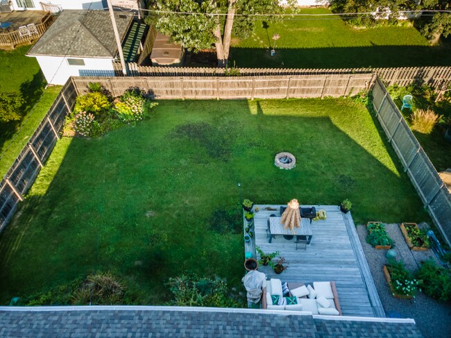 Photo - 221 S Helen St