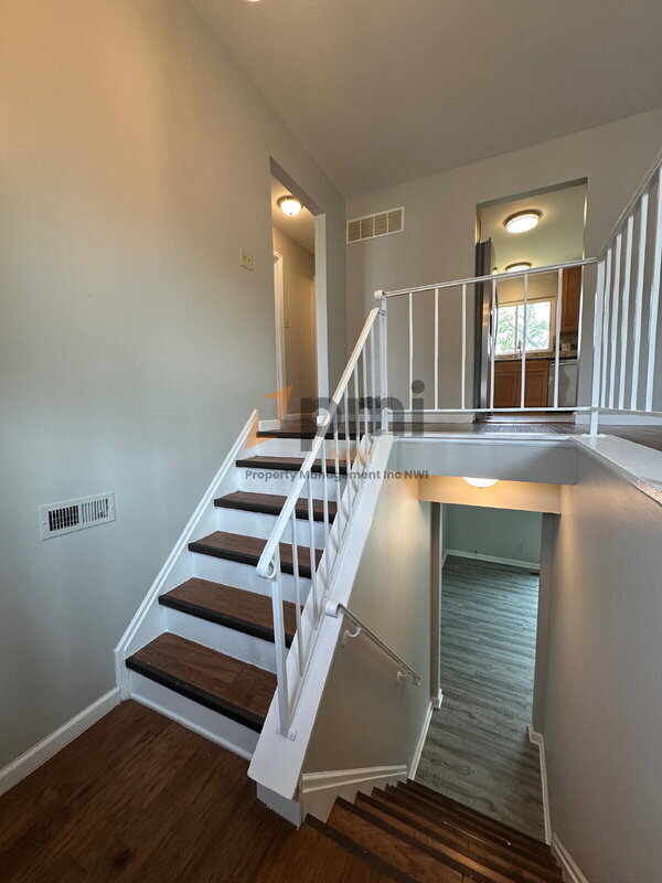 Photo - 1031 W 59th Pl