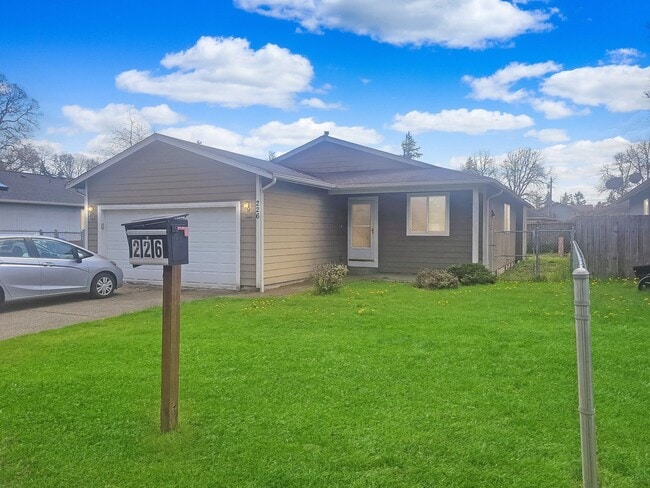 Building Photo - Spanaway 3bed Rambler