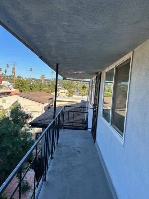 Building Photo - 1242 N Westmoreland Ave Rental