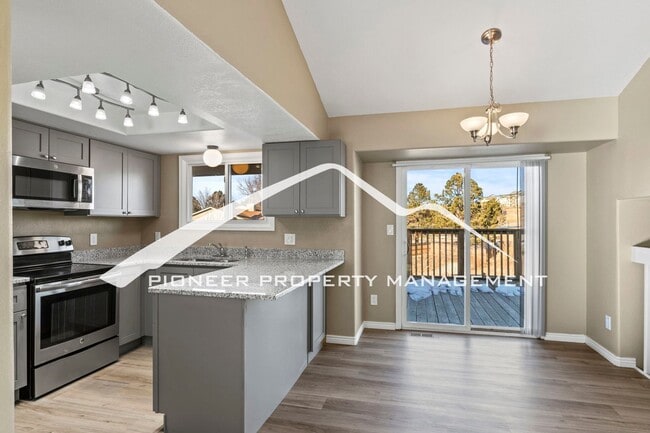 3020 Mirage Dr