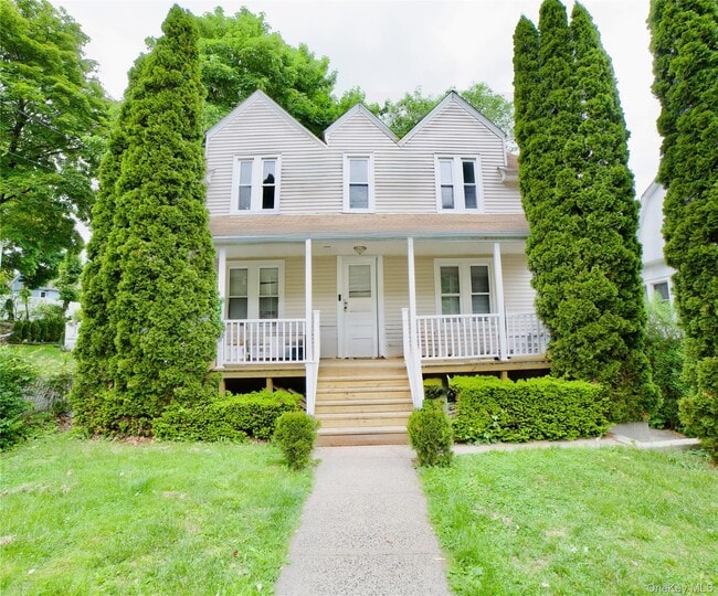 Building Photo - 35 S Lawn Ave Unit 3