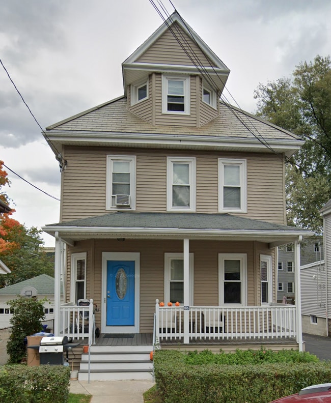 Photo - 65 Fairbanks St Unit 2