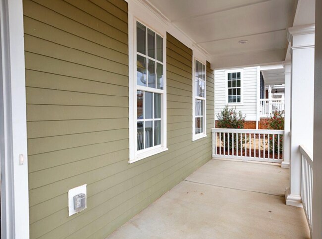 Photo - Pre-leasing for an April Move in-TOWN MADISON