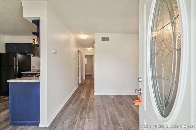 Photo - 2219 S Park St