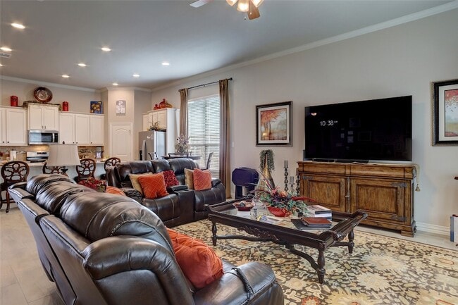 Photo - 207 Michael Dr