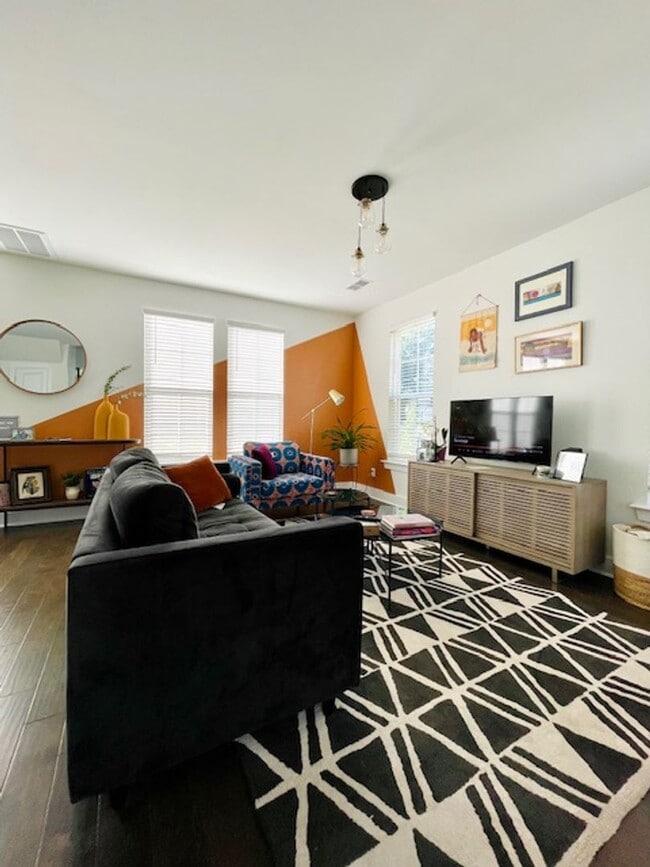 Photo - 3bd/2ba well-maintained home close to downtown and USC