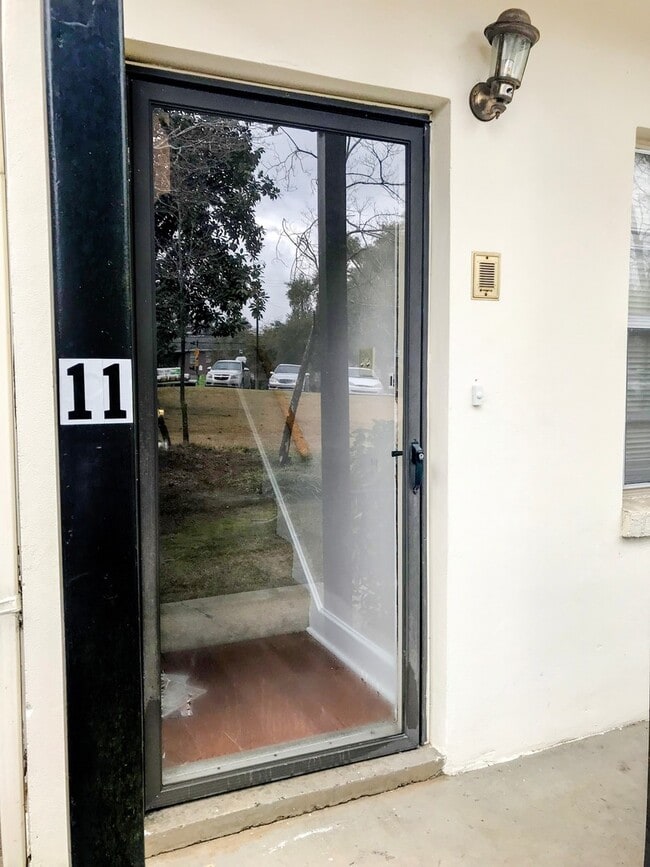 Photo - Summerville Townhome with Fully Equipped K...