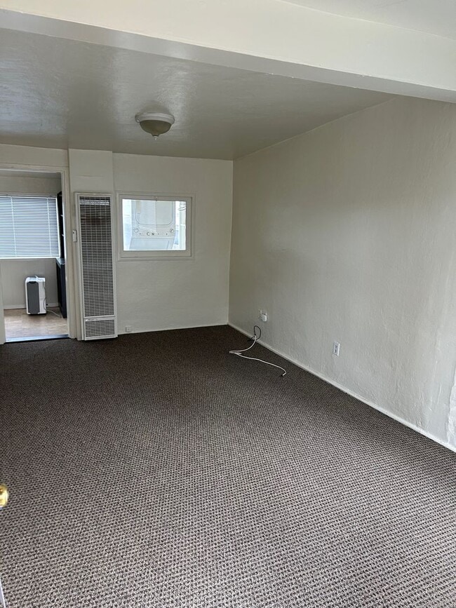 Photo - 410 Tulare Ave Unidad (M142) 410 Tulare- Front