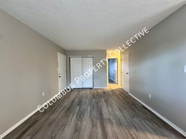 Photo - 918 S Spring Rd